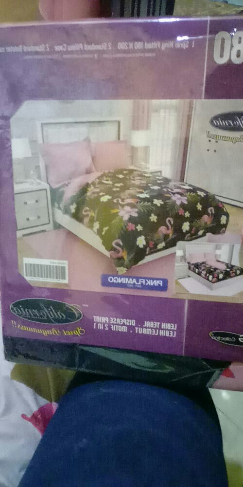 Sprei California King 180x200x20cm Pink Flaminggo,mahesa,capilano,hanna,berilo