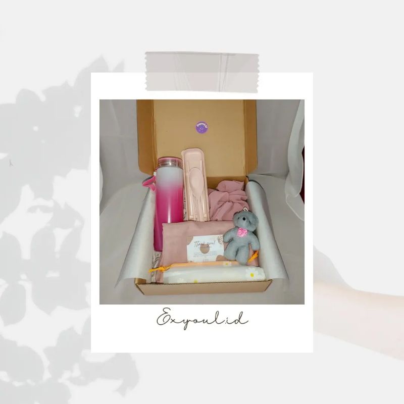 

HAMPERS ULANG TAHUN | KADO ULANG TAHUN | HAMPERS GIFT CEWEK