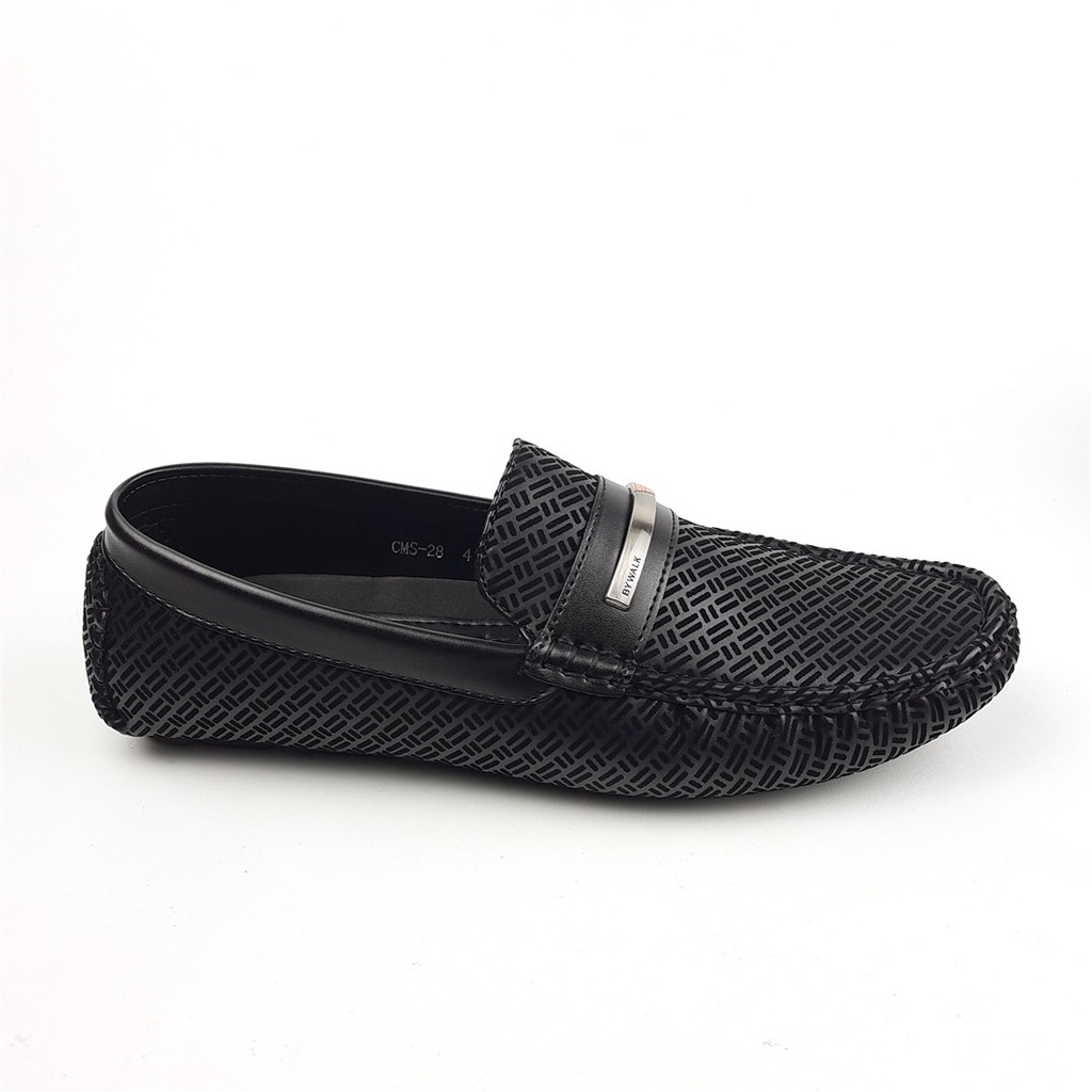 Sepatu slip on casual pria By Walk CMS.28 39-43