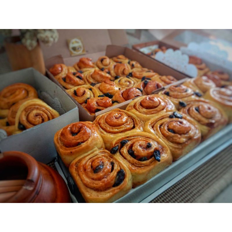 original cinnamon rolls by,dapur_arfina