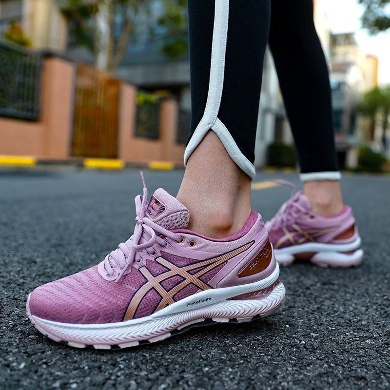 asics ultra light running shoes