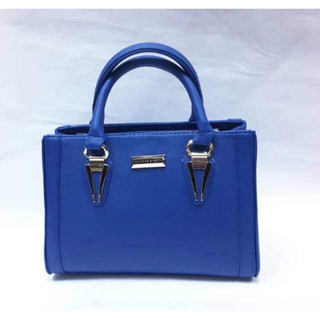 New Arrival Tas Charles and Keith ada tali panjang