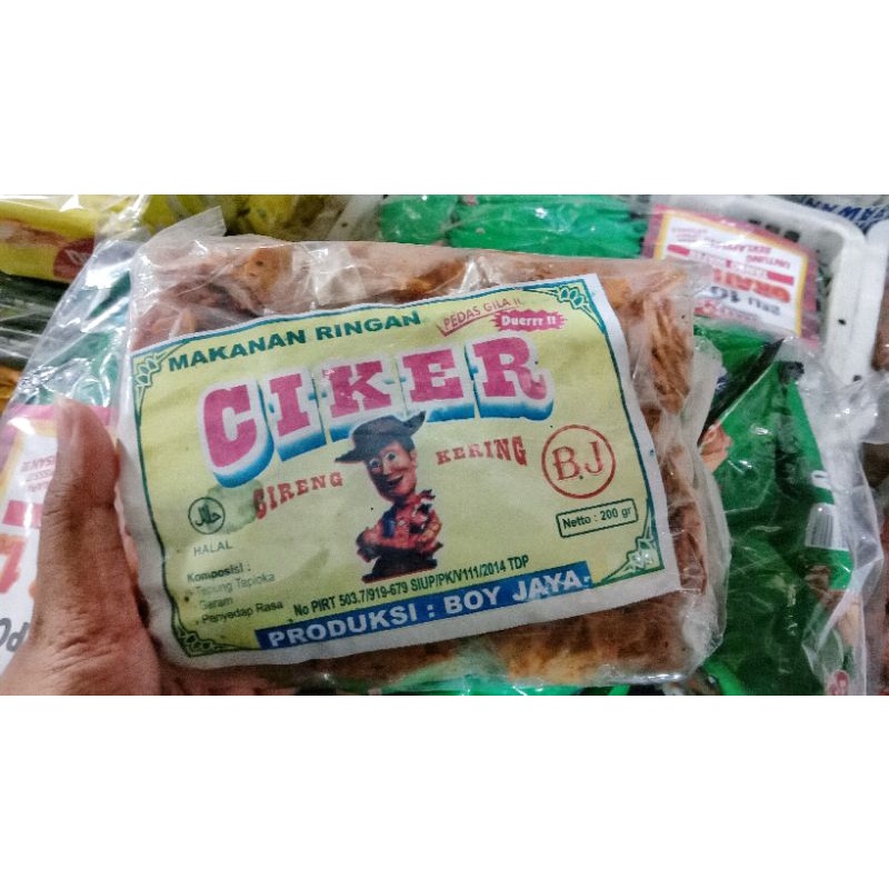 

Makanan Ringan Ciker (Cireng Kering) pedas gilaa 1 Pack Isi 20