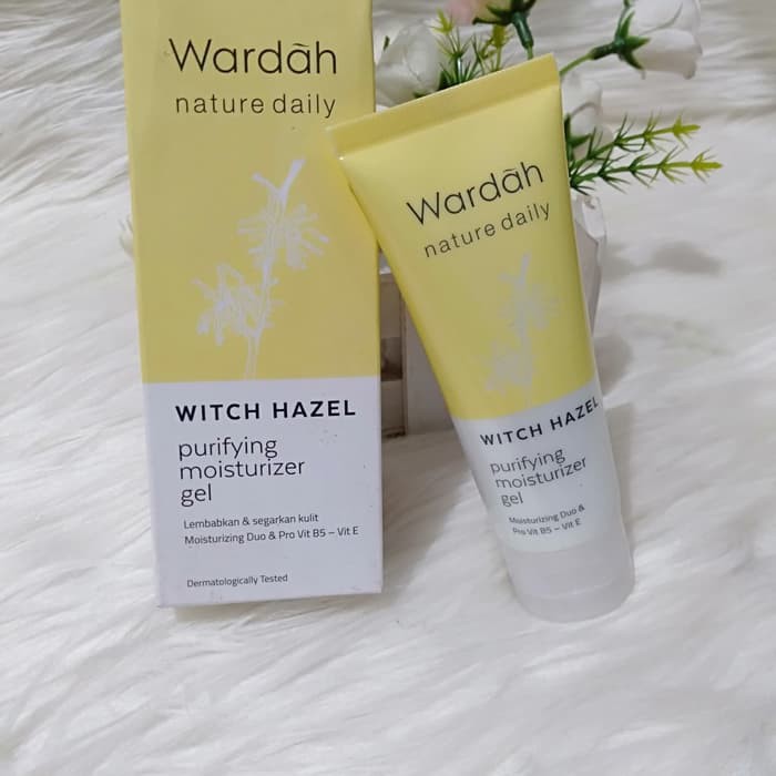 Promo Wardah nature deily witch Hazel