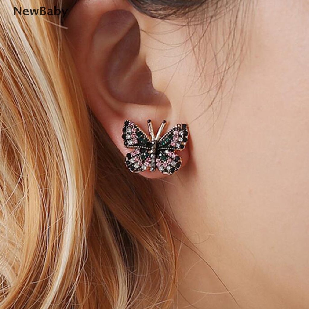 Anting Stud Desain Kupu-Kupu Aksen Kristal Berlian Imitasi Warna-Warni Untuk Wanita