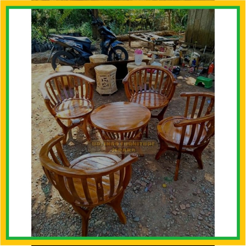 Meja kursi teras untuk depan rumah / ruang tamu