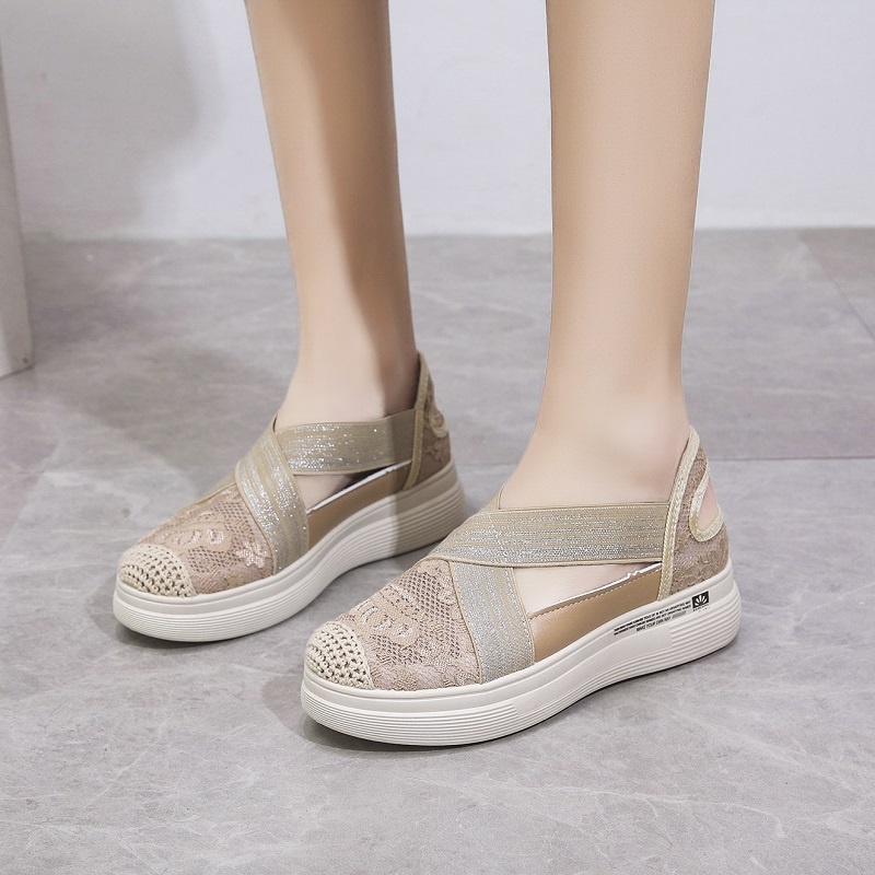 Sepatu Wedges Stella Wanita Bertali X GO016