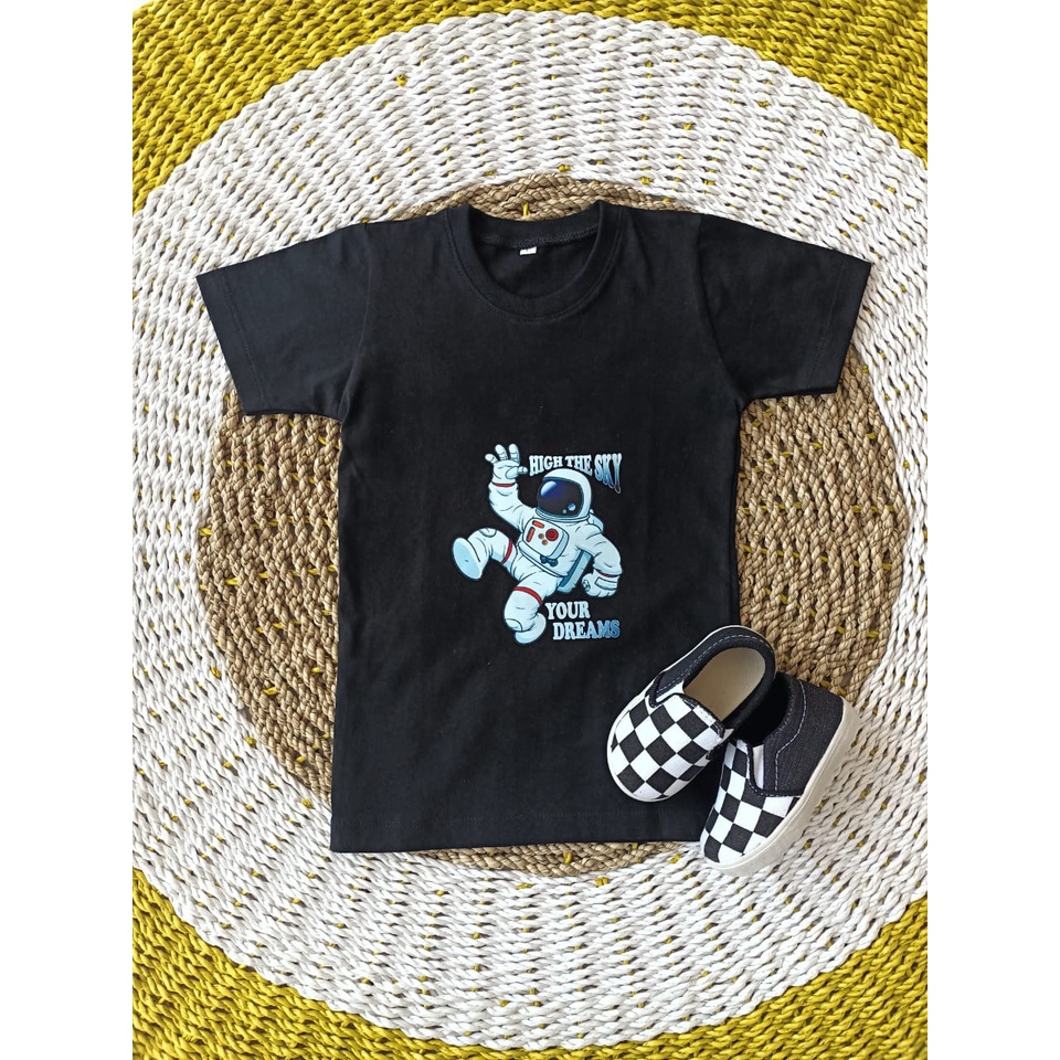 Kaos Anak Motif Luar Angkasa