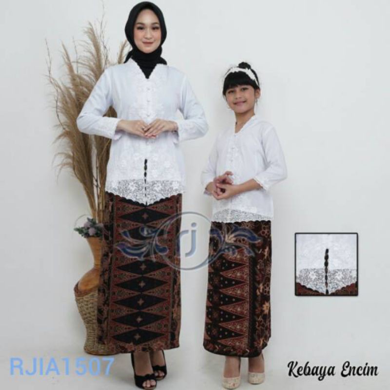 SET KEBAYA IBU DAN ANAK PUTIH SENADA/ATASAN KEBAYA PUTIH SENADA