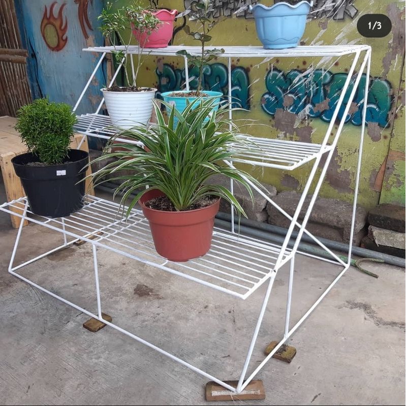 Rak besi Standing pot bunga hias susun 3 jumbo 100 x 60 x 60 cm