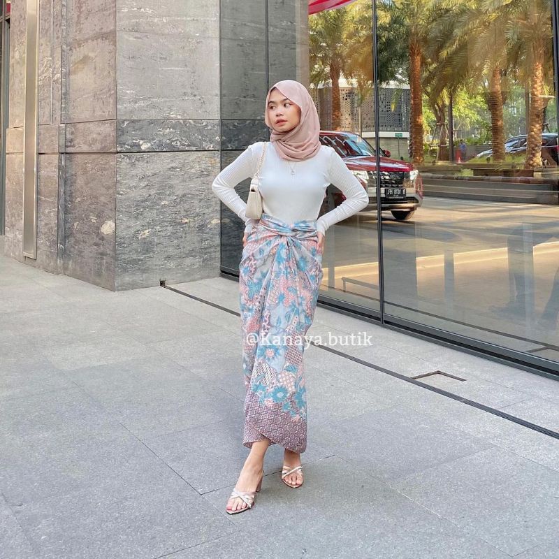 Rok lilit batik // kain lilit batik // rok serut batik // rok // batik couple // sarimbit // bawahan kebaya