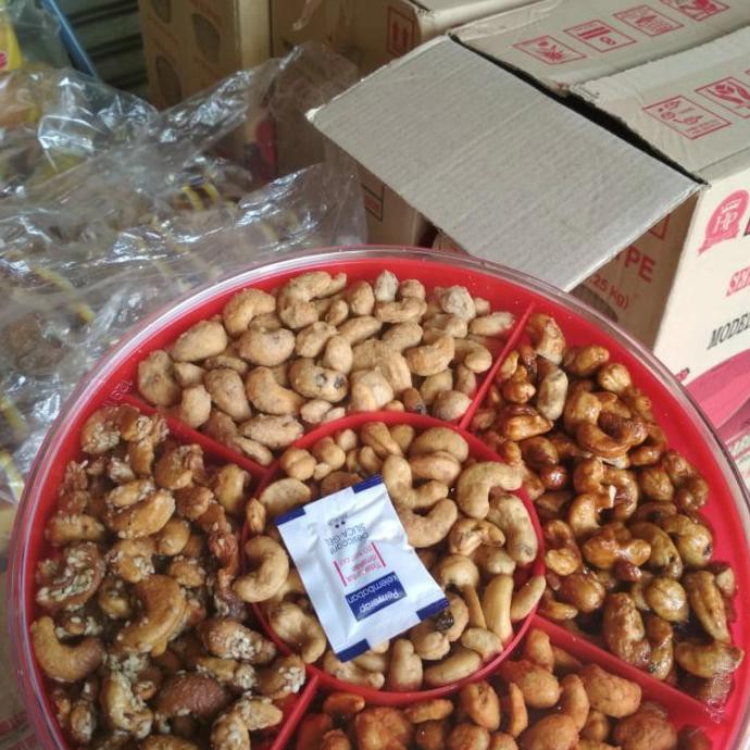 

TERLARIS KACANG MEDE 5 RASA 1KG