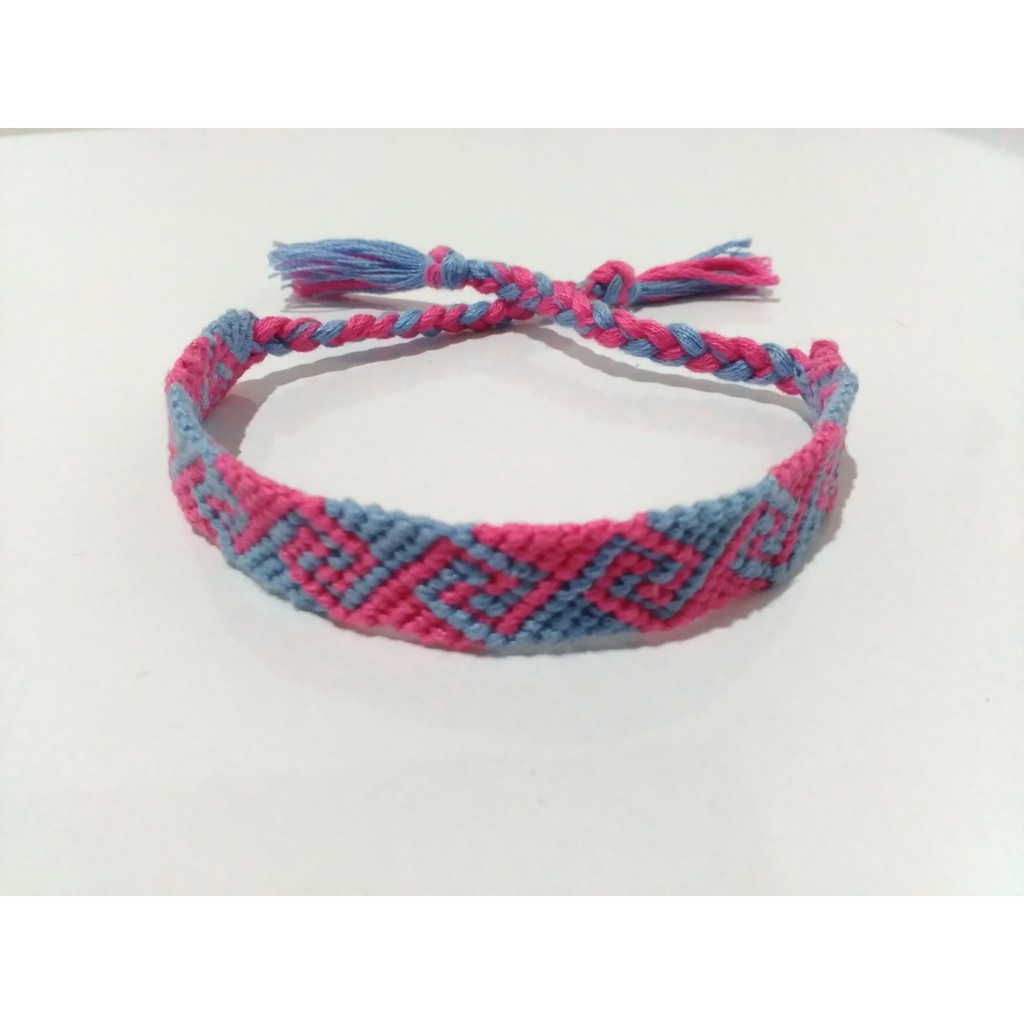 Aksesoris Handmade/ Gelang Anyam/ Gelang Benang/ Friendship Bracelet/ Motif Kalimantan