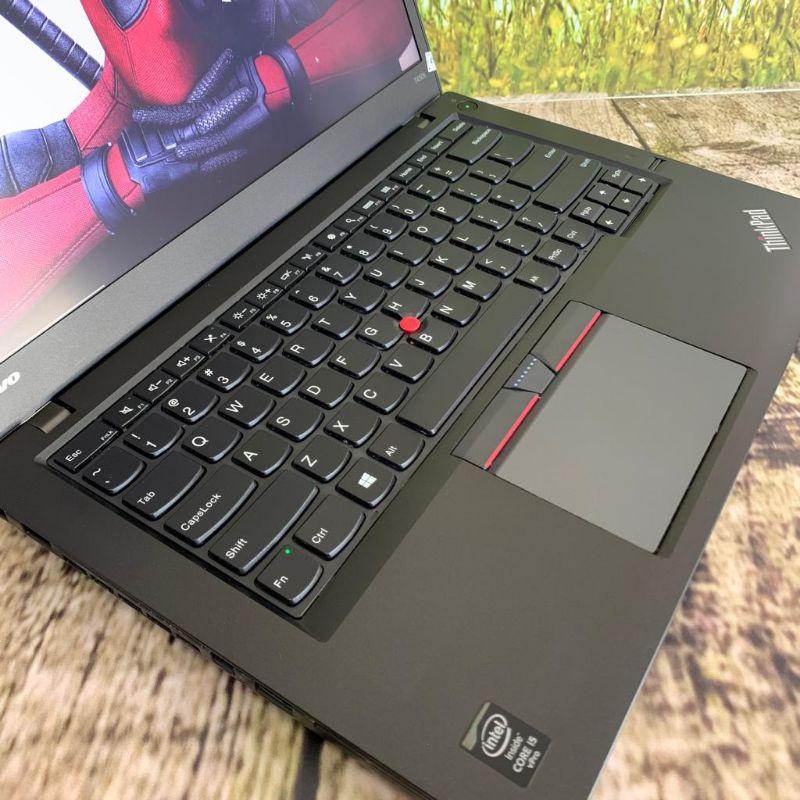 Lenovo Thinkpad T450S Core i7 Gen 5 Laptop Slim elegan Second dan Bergaransi