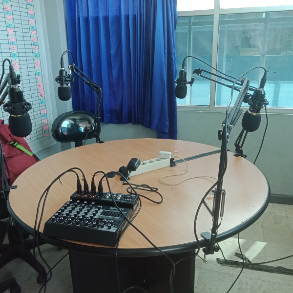 Paket Murah BAGUS Podcast 2 Orang Ashley Premium 6 Recording Cover