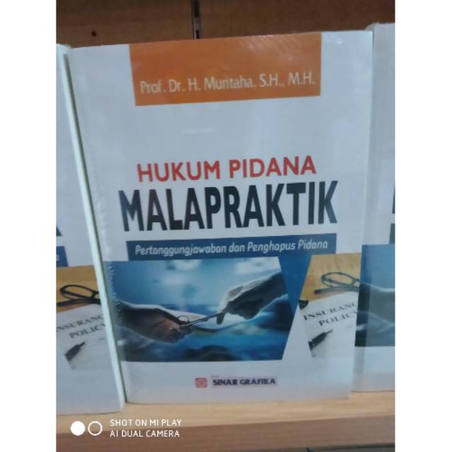 

Buku hukum pidana malapraktik pertanggungjawaban dan penghapus pidana
