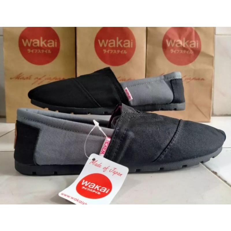 SEPATU SLIP ON ANAK PRIA DEWASA WAKAI HITAM ABU SOLL HITAM