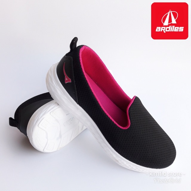 OBRAL ARDILES HONeYCOMB MUFFIN SLIP ON SIZE 38-40 SPORTY SEPATU SLIPON WANITA MODEL SPORTY BAHAN RINGAN