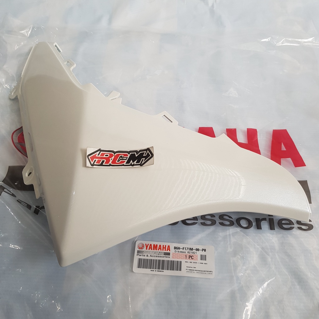 B6H-F171M-00-P0 MOLE SIDE COVER 1 TUTUP BODY BODI SAYAP BAWAH KANAN NMAX WARNA PUTIH WHITE ORI YAMAHA B6H-F171M-00-P0