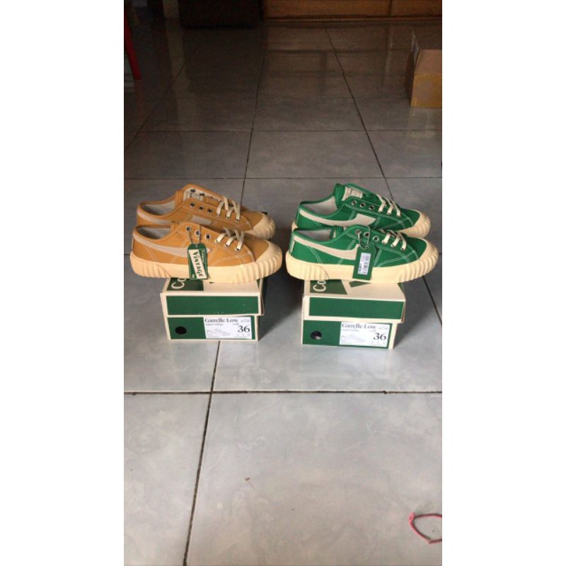 Compass Vintage Green and Mustard 36