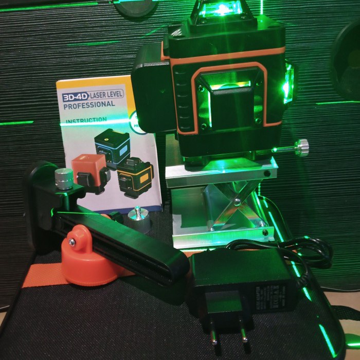 Laser level 16 line HILDA Mesin Self Leveling 4D Remote FREE TRIPOD