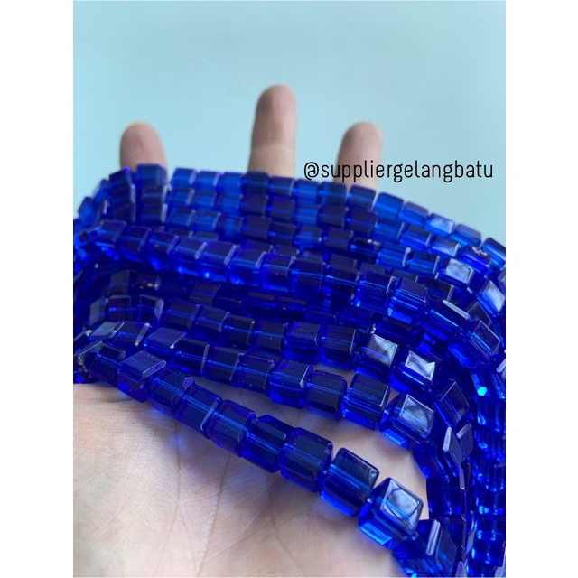 kristal Ceko kotak 8 x 8mm DARK BLUE QUARTZ crystal biru dongker manik bahan kalung gelang anting strap mask kerajinan tangan craft citayam fashion week etink vintage elegan bali manik crystal