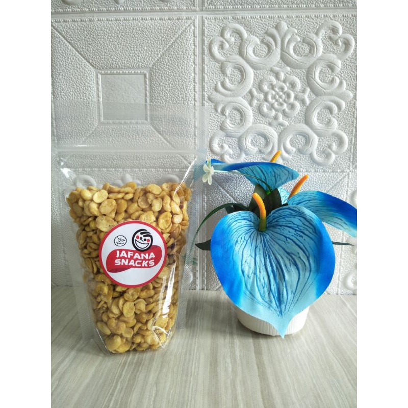 

Kacang Koro kupas Asin 250gr