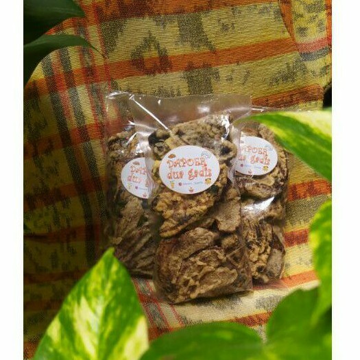 

SALE PISANG/HAND MADE/DAPOER DUA GADIS