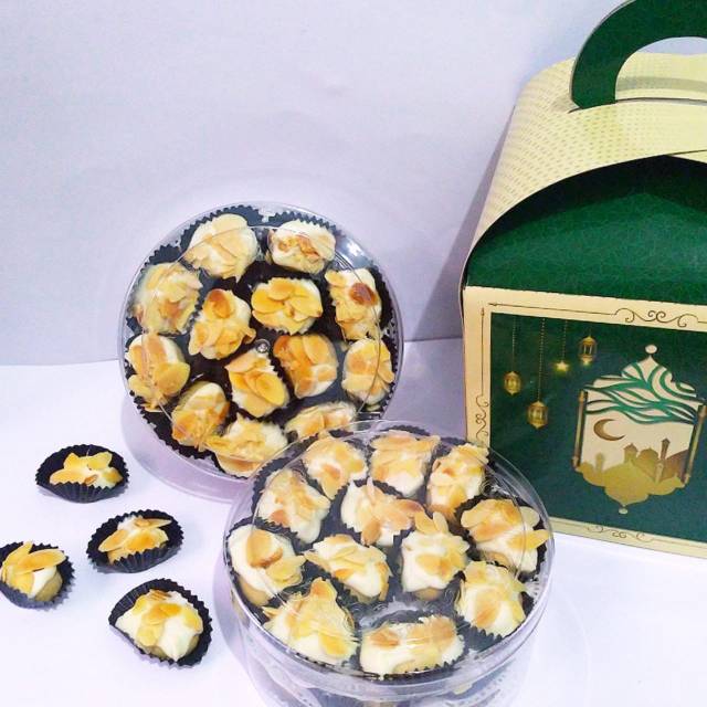 

Kue Kering Almond Milk