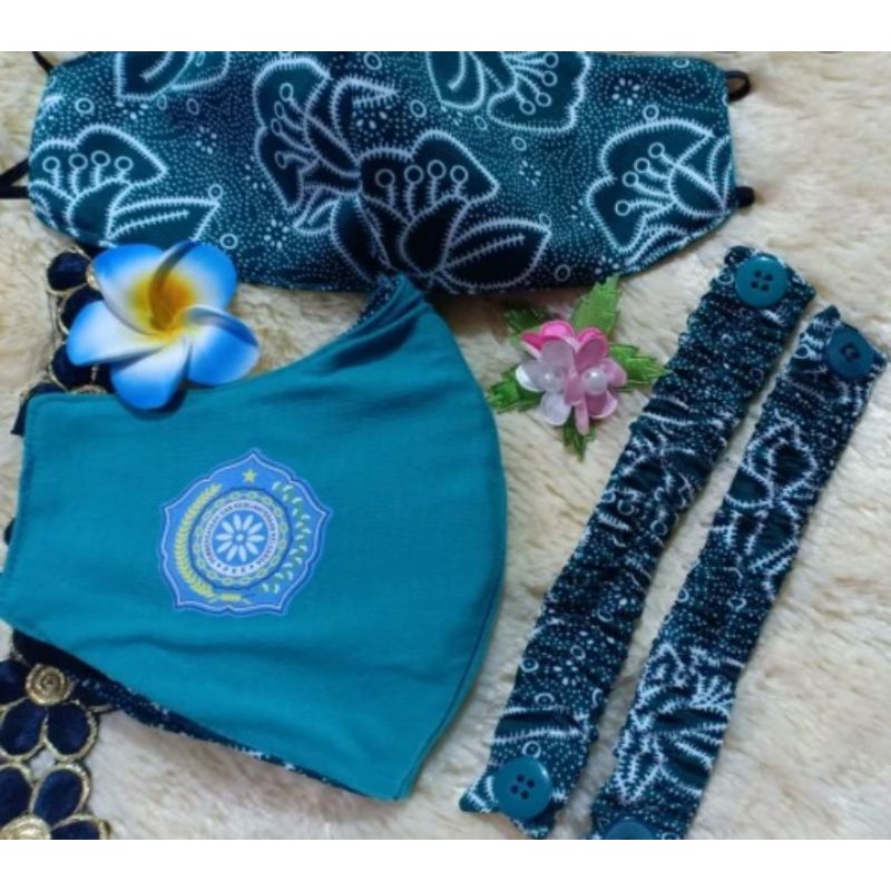 MASKER BATIK / SOUVENIR MASKER KAIN / MASKER SIMPLE / STANDAR by  fi3olshop #P.O