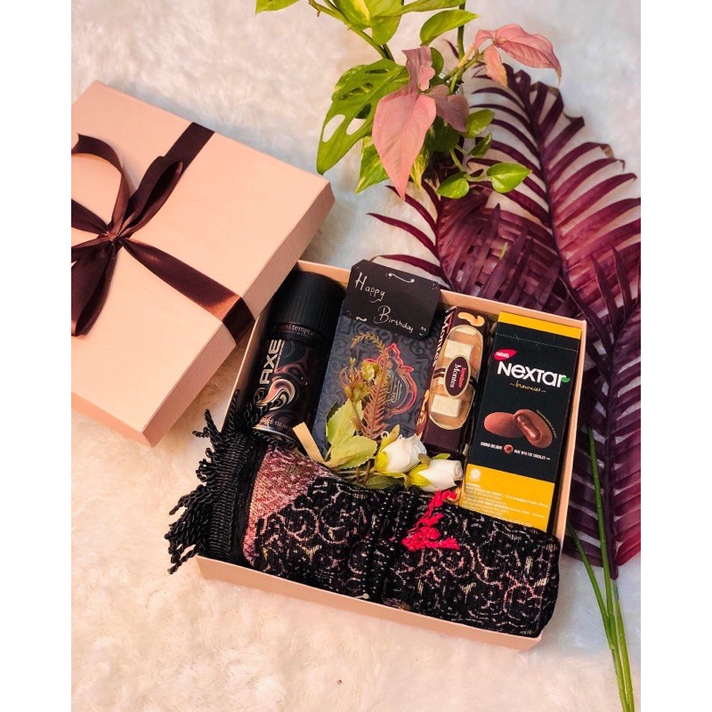 

gift box | hijab gift set | kado ulang tahun | hadiah spesial