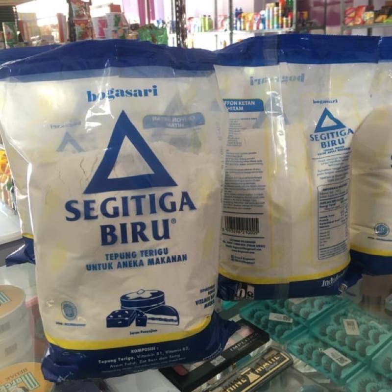 

TEPUNG TERIGU 1Kg