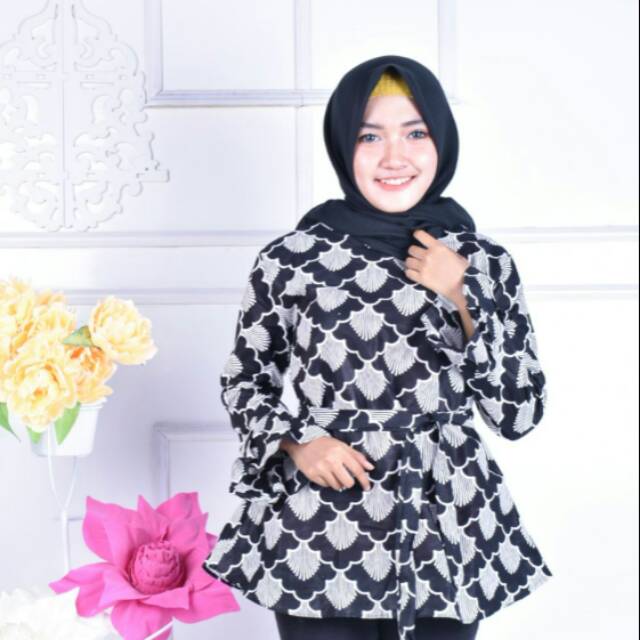 Bluse payung monocrom