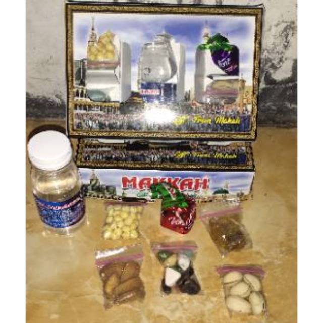 

Oleh-oleh Haji dan Umroh (Dzakiyah Group)