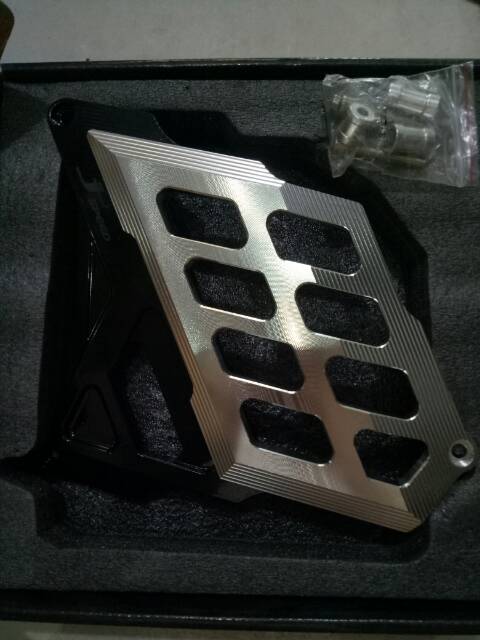 TUTUP RADIATOR AEROX/LEXI/NMAX FB/J SPEED