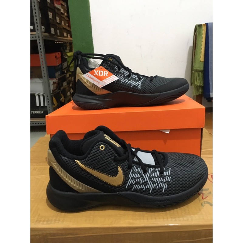 BORONGAN NIKE KYRIE FLYTRAP II EP BLACK AO4438002