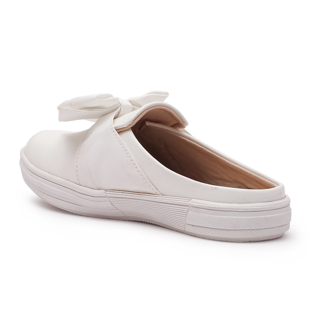 Khakikakiku Amora Mule White Kids