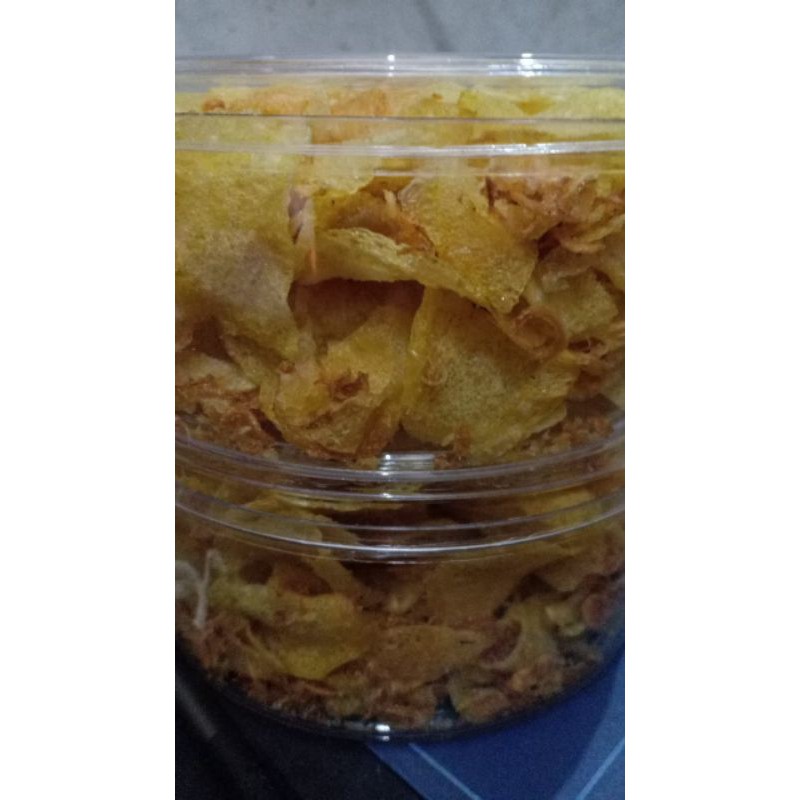 

keripik kentang ebi dengan bawang goreng