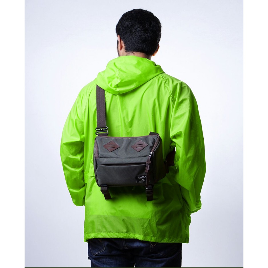 Tas Kamera Selempang Marka Mantera Hijau