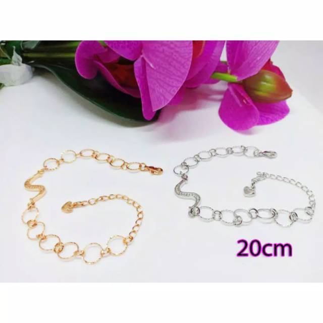 Fourfashion Gelang Tangan Huruf Abjad Inisial RING Ukir GOLD Perhiasan Wanita