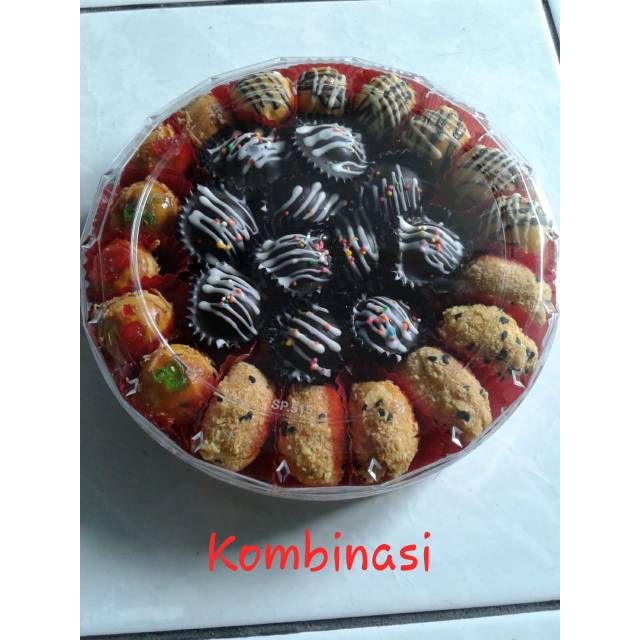 

Kue kombinasi