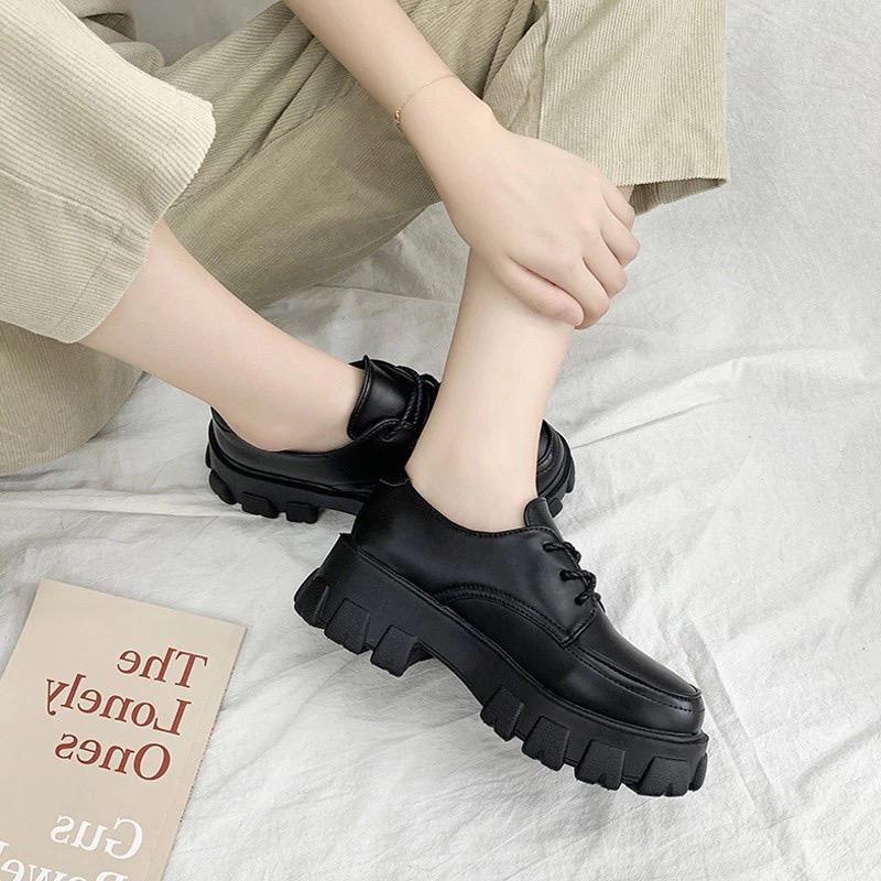 [DF FOOTWEAR] Sepatu Wanita Docmart Sneakers Boots Import Premium Quality DF 534