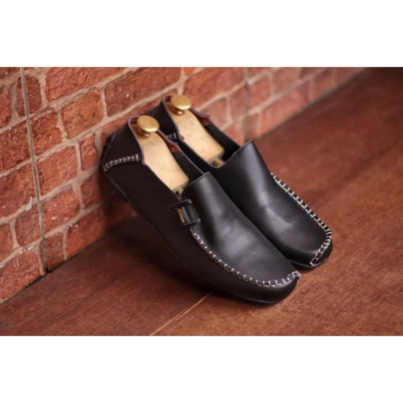 CEVANY MOCCLEA | Sepatu Slip On Pria Original Kulit Asli Formal Kerja Sehari hari