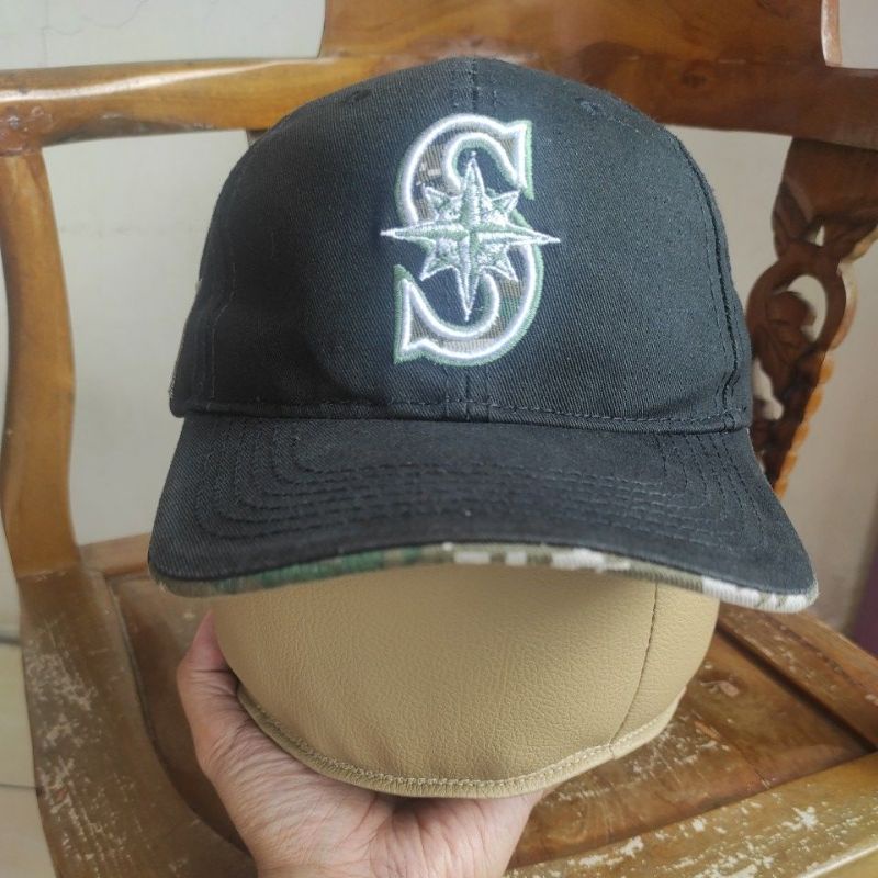 Topi Seattle Marine second