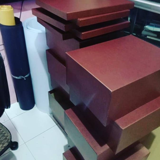 

[COD] kotak kado BESAR/ giftbox/boxsouvenir/30x30x7cm/Brown dan hitam [COD]