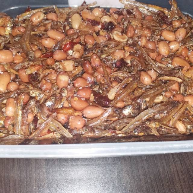 

Teri kacang bawang renyah