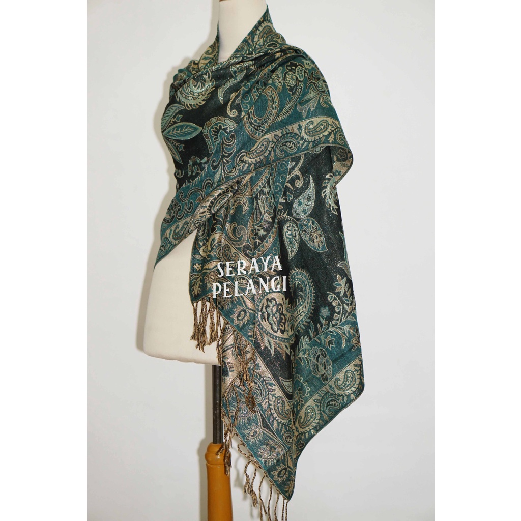 Pashmina Cashmere Metalik 17 | Motif Keong/Daun | Selendang | Scarf | Syal | Shawl | Pasmina | Souvenir | Hadiah Ulang Tahun | Birthday Gift | Aksesoris Fashion Wanita | Import Quality | Grosir Murah | Benang Emas Perak | Gold Silver Thread