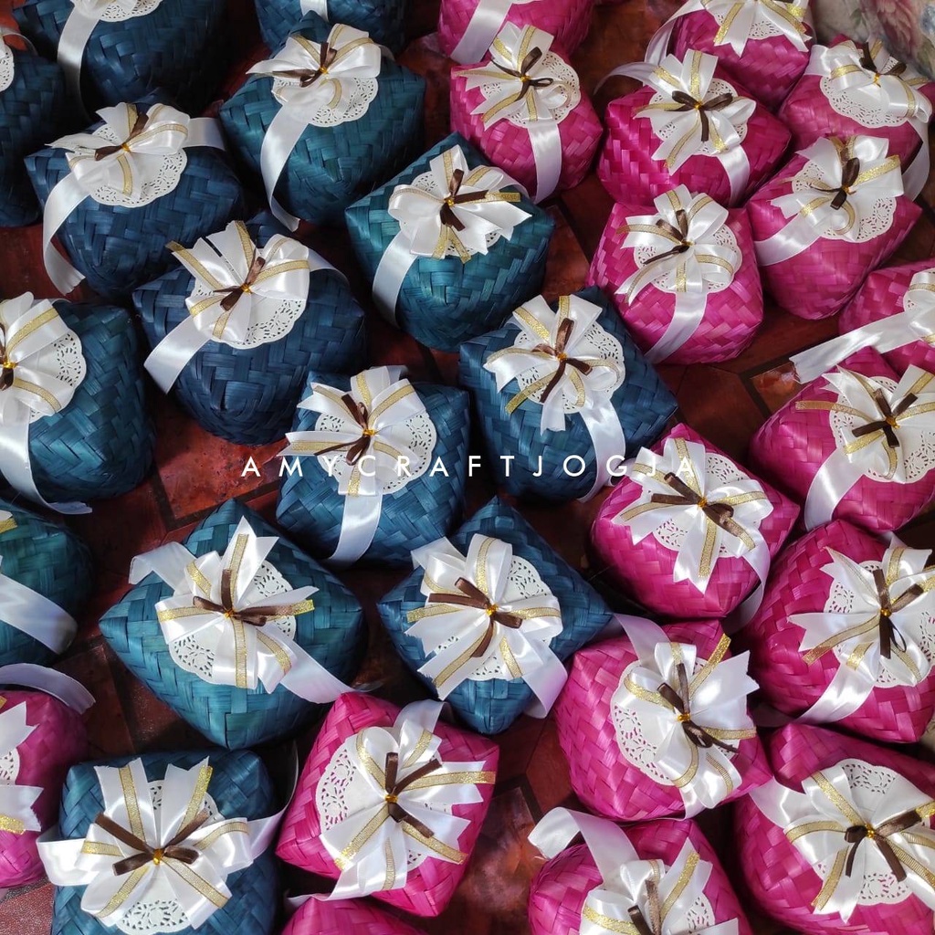 Besek Bambu 12 cm Free Pita Reguler | besek bambu murah | besek anyaman bambu murah | besek souvenir