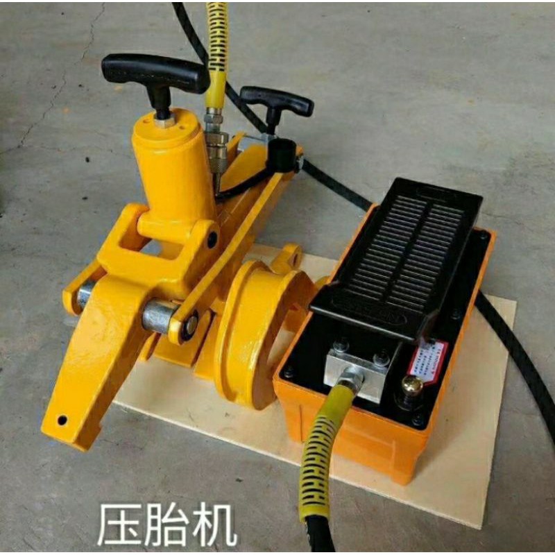 Hydraulic Bead Breaker