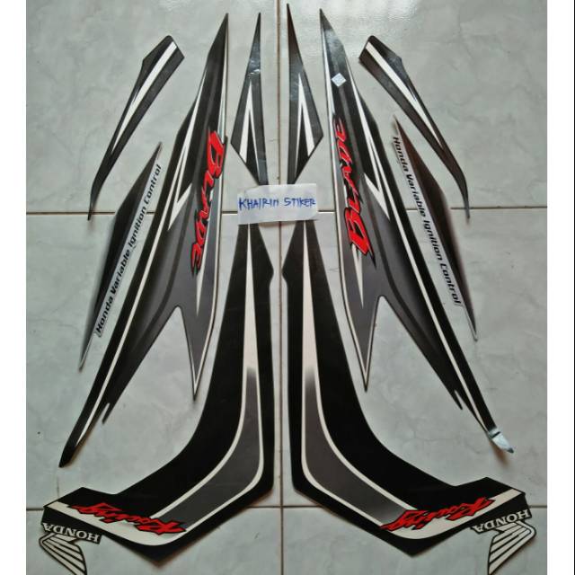 Striping blade 2011 hitam silver